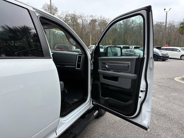 Used 2018 RAM 1500 SLT image 24