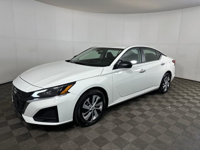 Used 2025 Nissan Altima 2.5 S image 7
