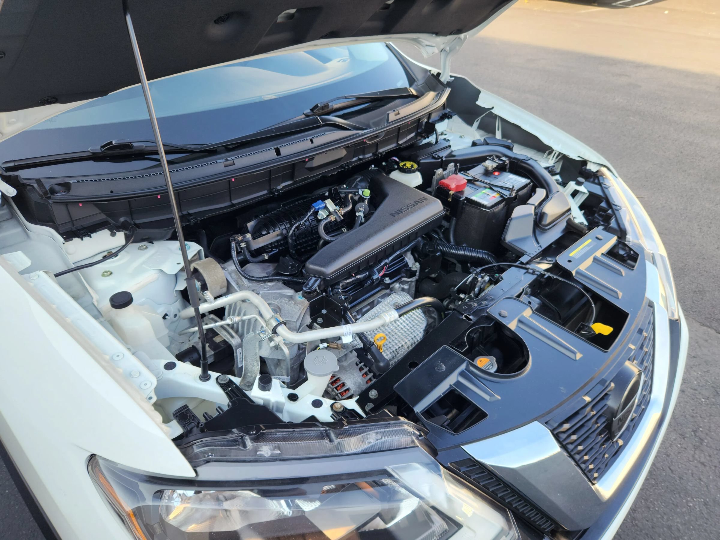 Used 2018 Nissan Rogue S AWD/4WD image 21