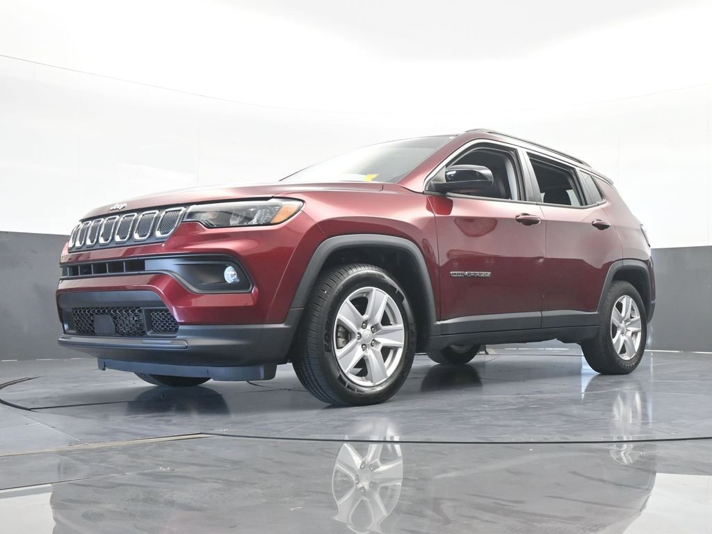 Used 2022 Jeep Compass Latitude image 50