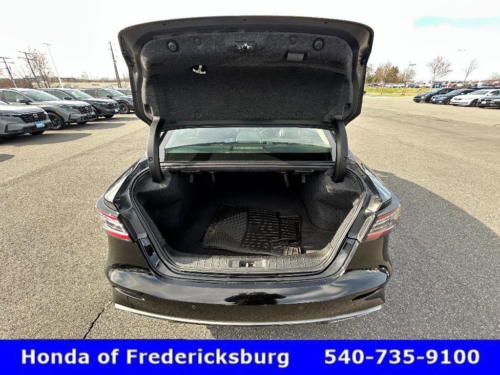 Used 2020 Nissan Maxima 3.5 SV w/ Floor Mat Group image 12