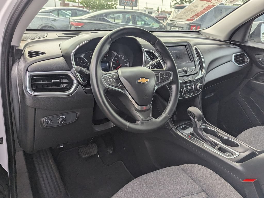 Used 2024 Chevrolet Equinox LT AWD/4WD image 4