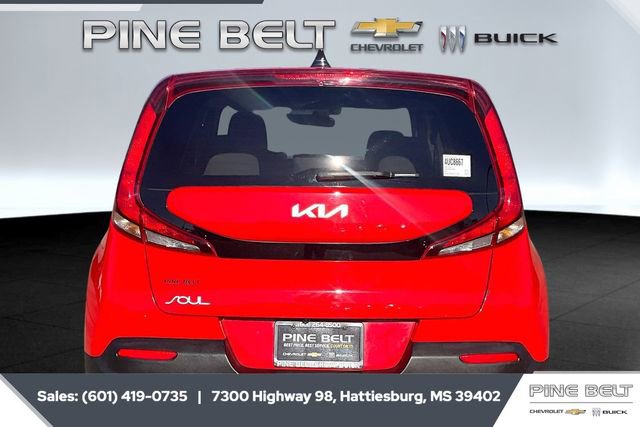 Used 2022 Kia Soul LX image 4