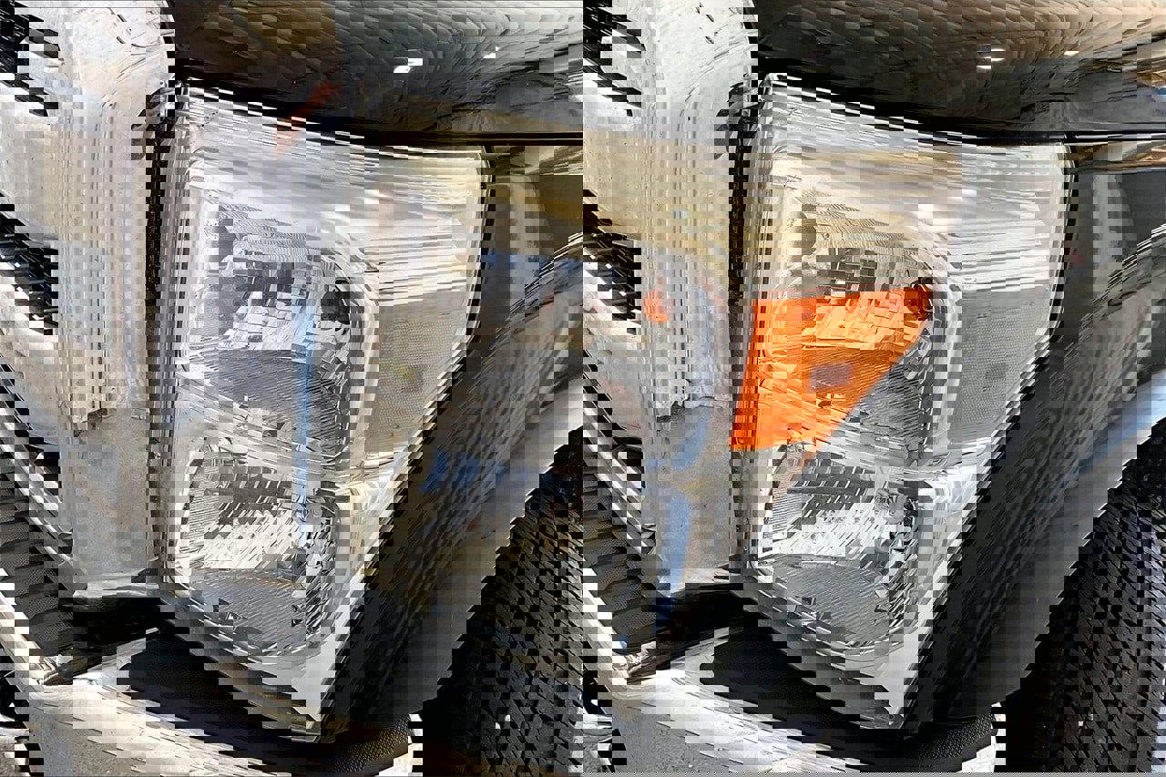 Used 2015 Ford F250 Lariat w/ Lariat Ultimate Package image 12