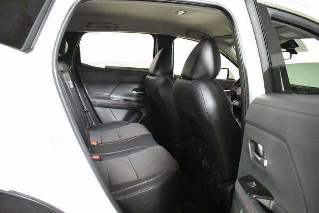 Certified 2025 Nissan Kicks SR image 29