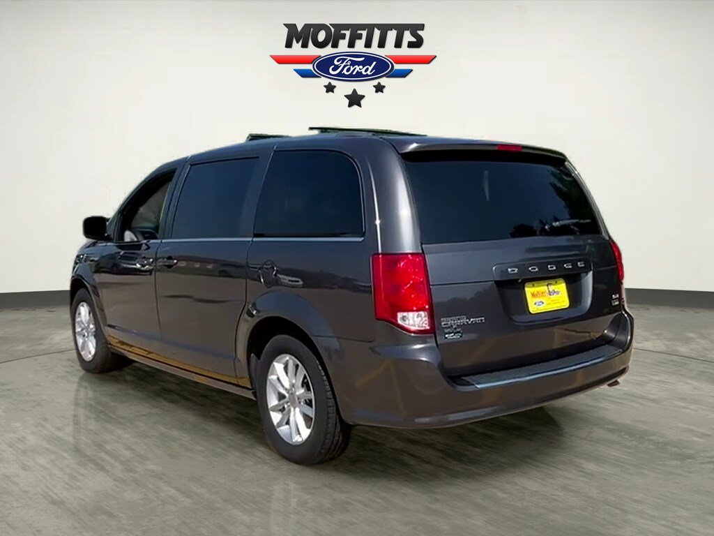 Used 2018 Dodge Grand Caravan SXT FWD image 3