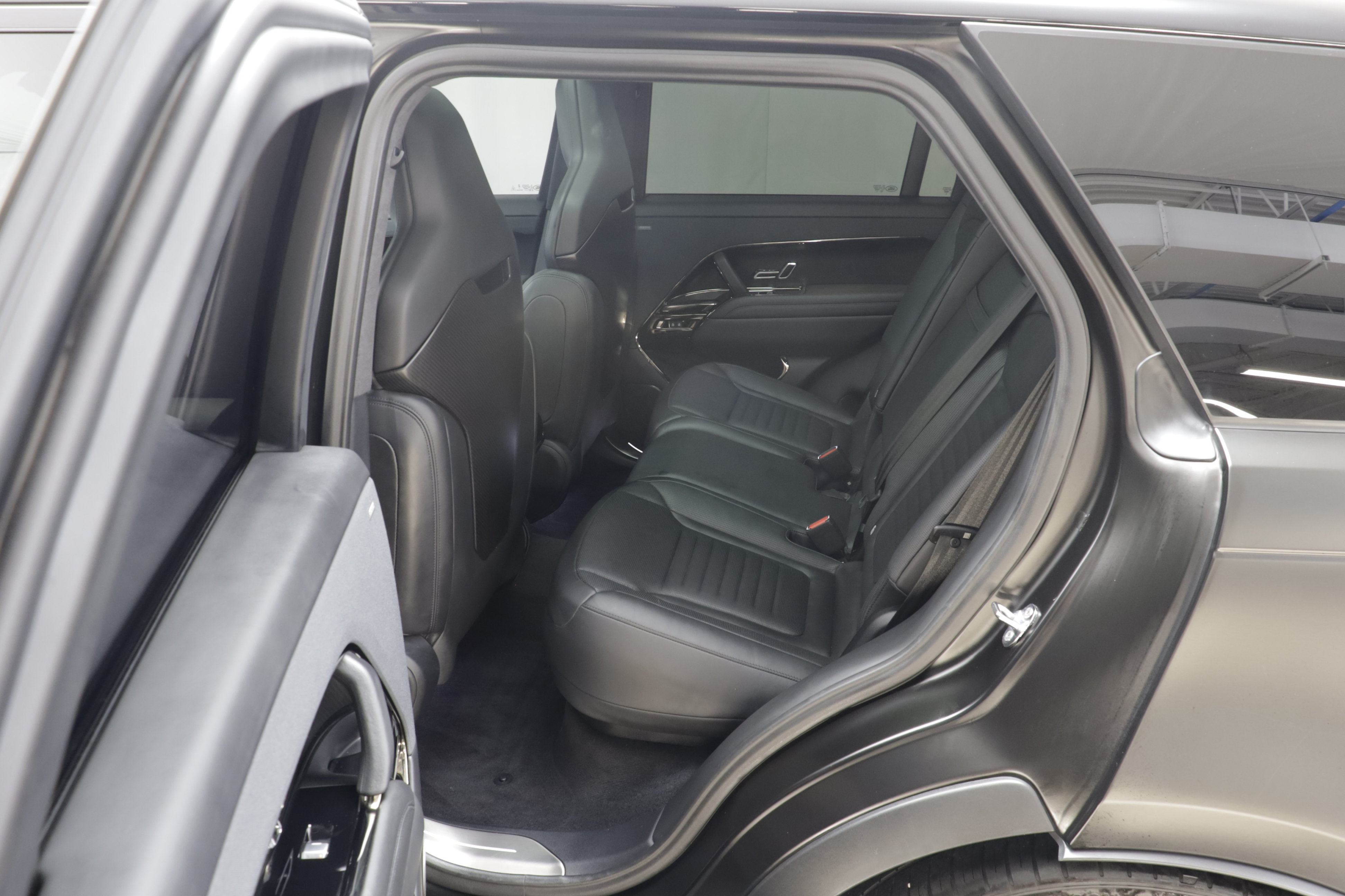Used 2024 Land Rover Range Rover Sport AWD/4WD image 15
