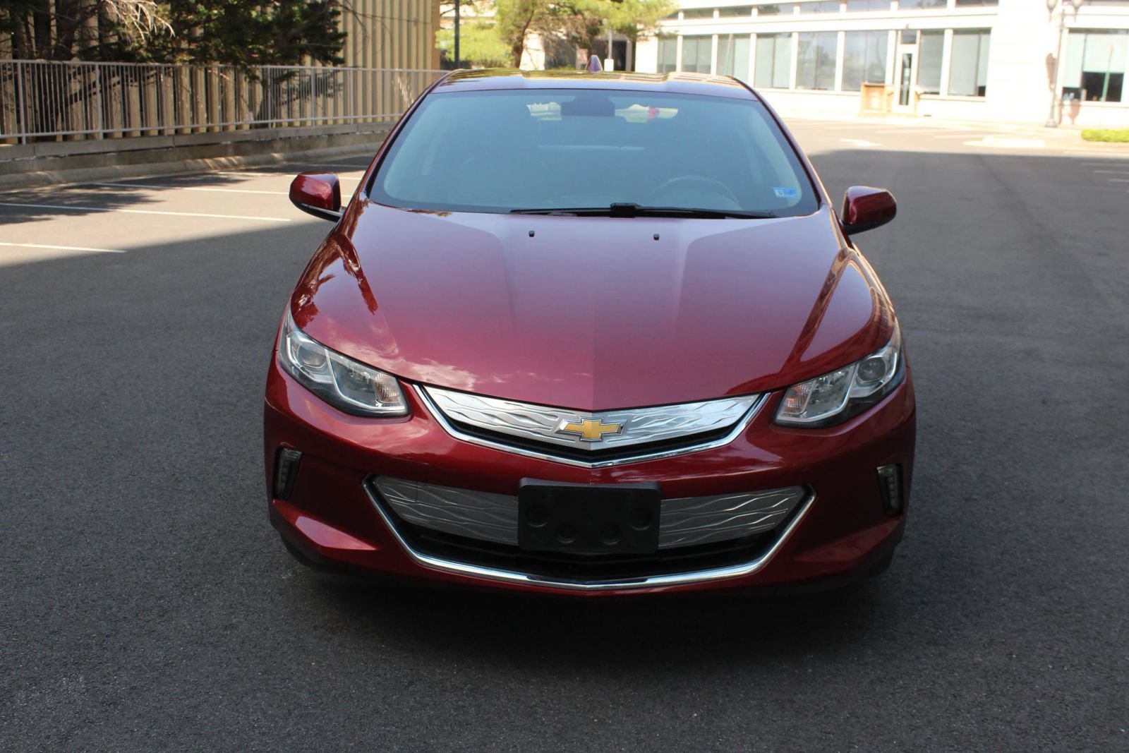Used 2019 Chevrolet Volt LT w/ Power Convenience Package FWD image 3