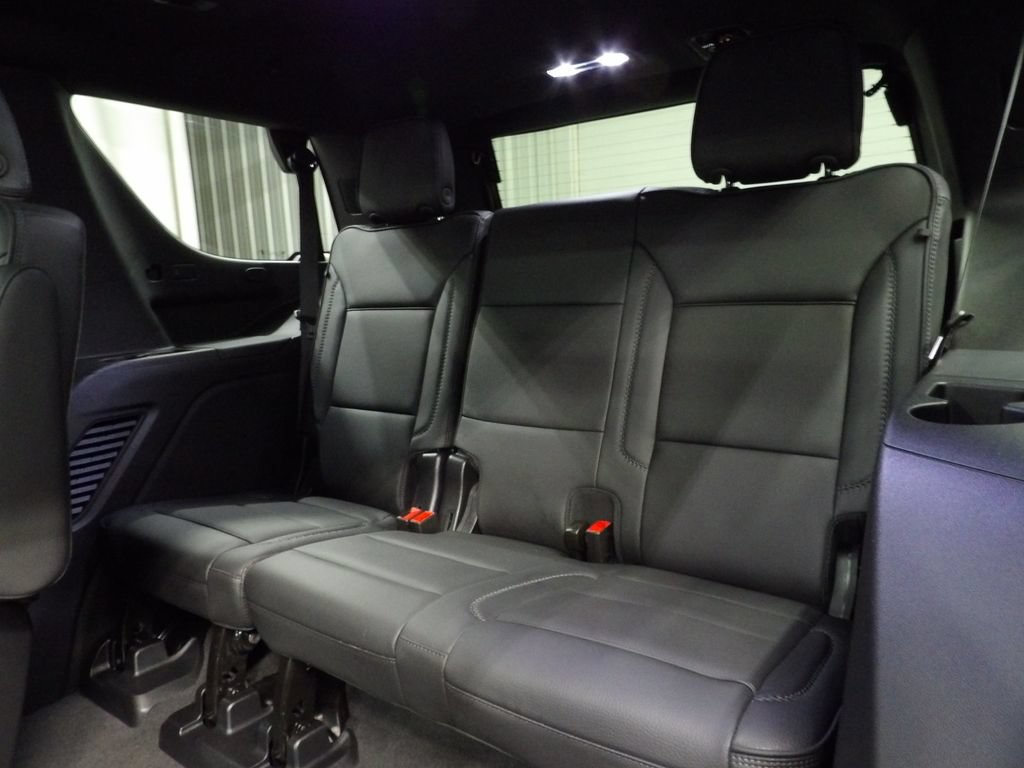 Used 2026 GMC Yukon Denali w/ Denali Reserve Package AWD/4WD image 19