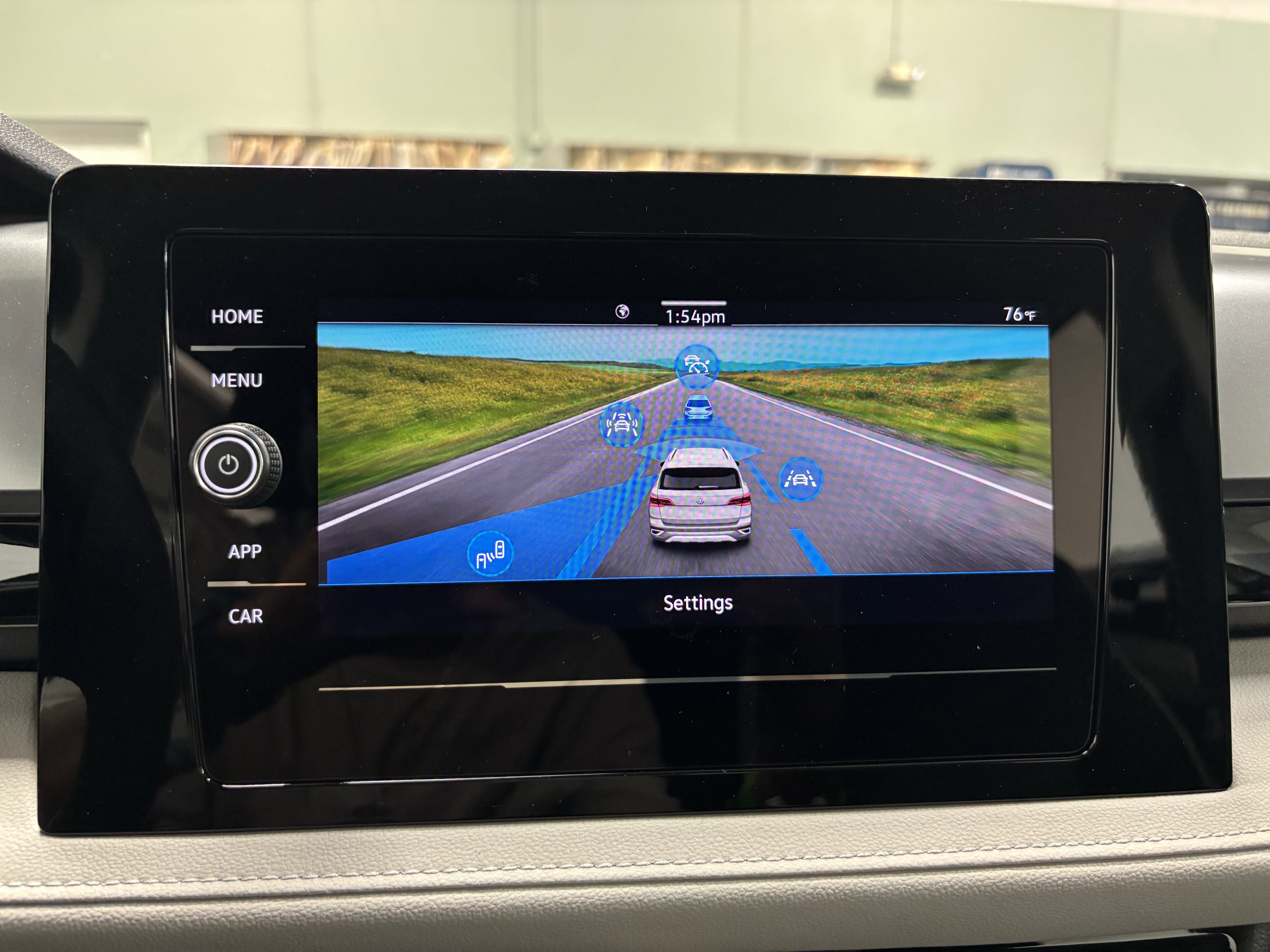 New 2025 Volkswagen Taos S image 18