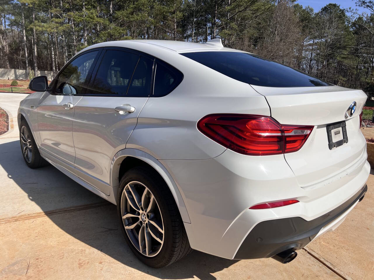 Used 2018 BMW X4 M40i image 8