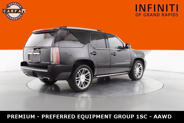 Used 2013 Cadillac Escalade Premium image 3