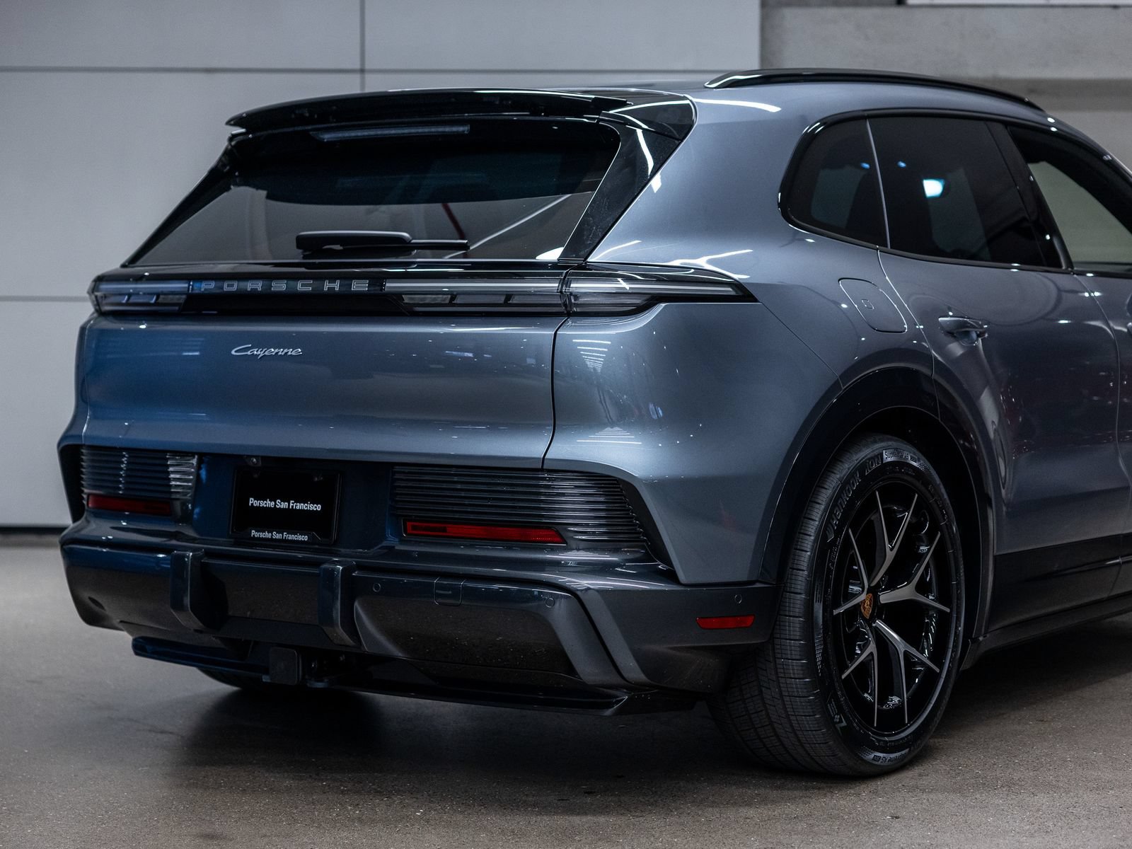 New 2026 Porsche Cayenne Electric AWD/4WD image 25