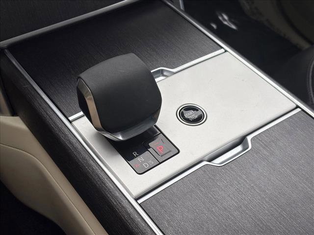 Used 2024 Land Rover Range Rover SE image 12