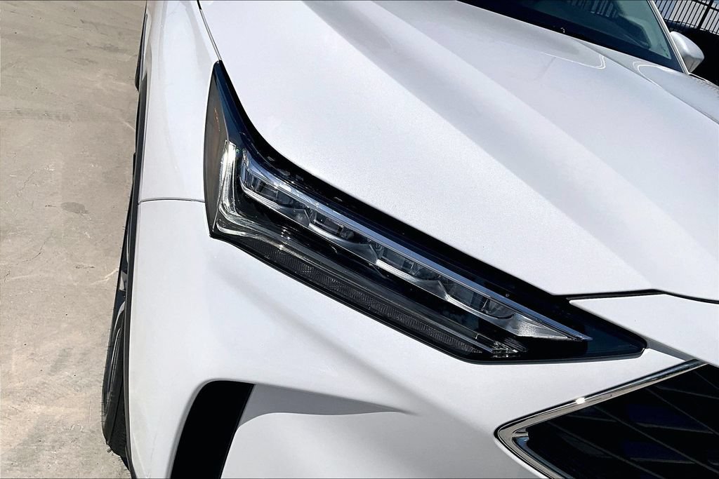 Certified 2026 Acura MDX w/ Technology Package FWD image 34