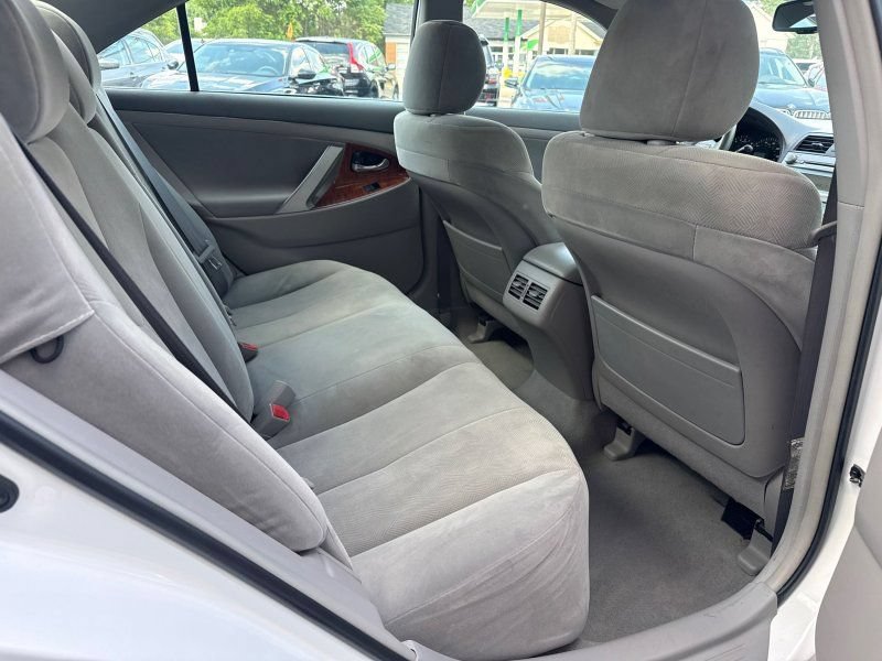 Used 2009 Toyota Camry XLE FWD image 20