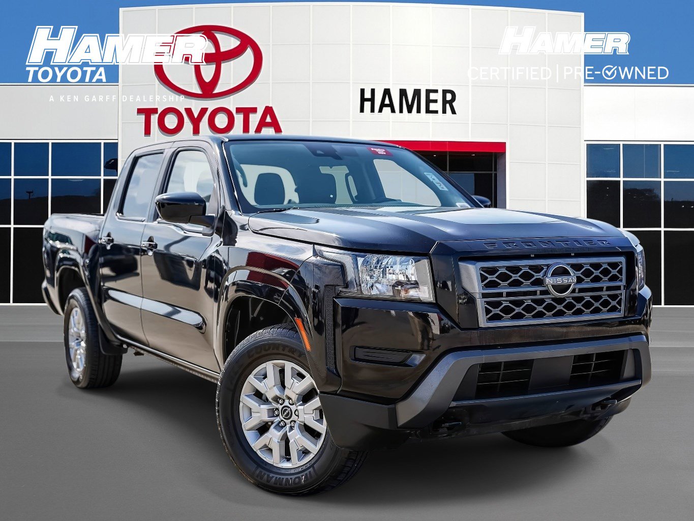 Used 2023 Nissan Frontier SV image 1