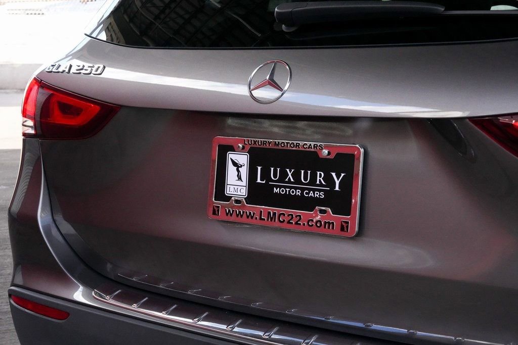 Used 2022 Mercedes-Benz GLA 250 4MATIC image 16
