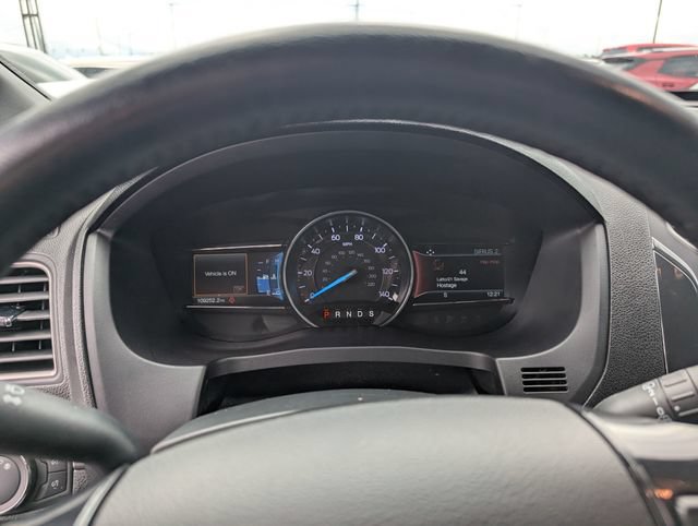 Used 2018 Ford Explorer XLT w/ Equipment Group 202A AWD/4WD image 22