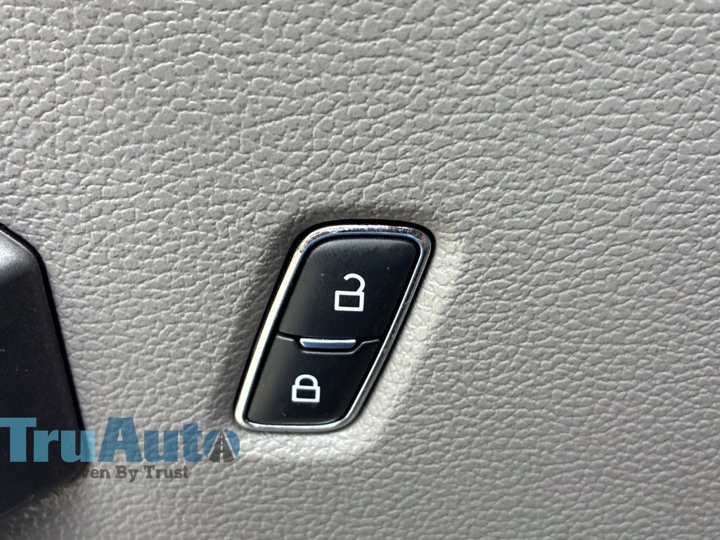Used 2019 Ford F150 XLT w/ Equipment Group 301A Mid RWD image 22