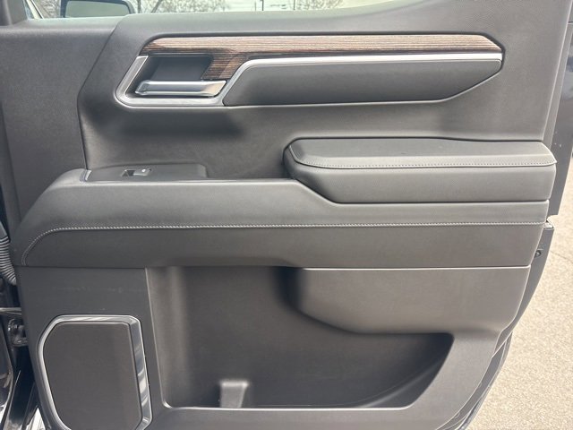 Used 2023 GMC Sierra 1500 Elevation w/ LPO, Elevation Black Package image 12