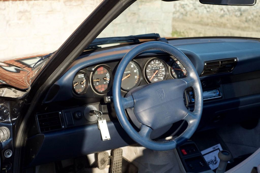 Used 1995 Porsche 911 Carrera image 29