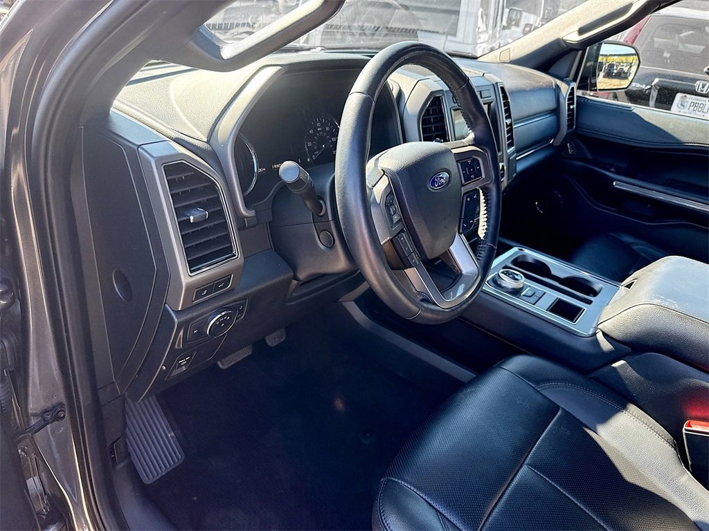 Used 2021 Ford Expedition XLT image 10