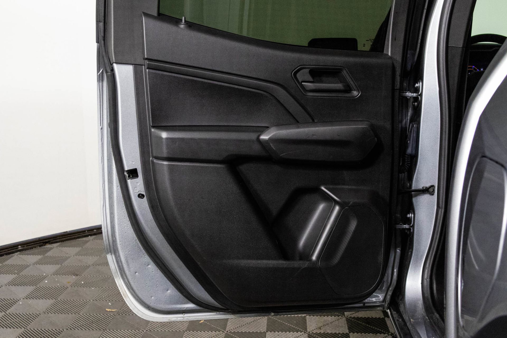 Used 2024 Chevrolet Colorado Trail Boss w/ Technology Package image 35