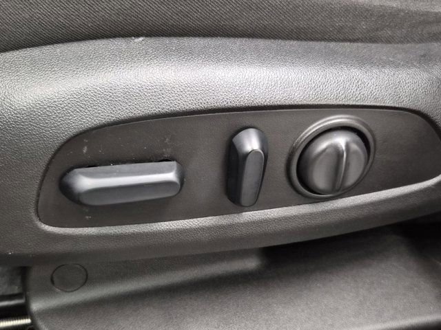 Used 2018 Chevrolet Traverse LT image 21