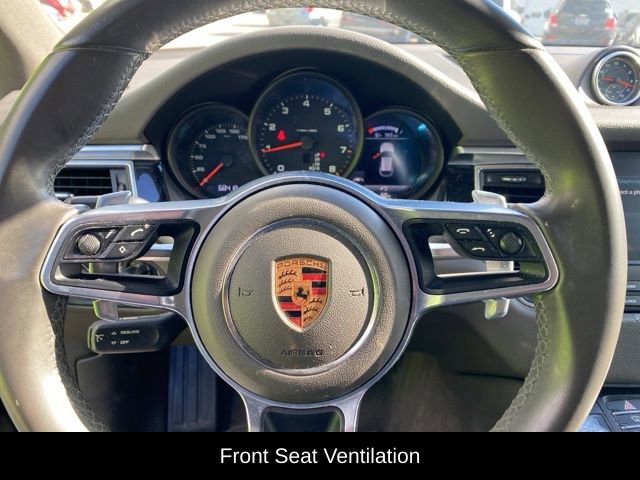 Used 2018 Porsche Macan AWD/4WD image 17