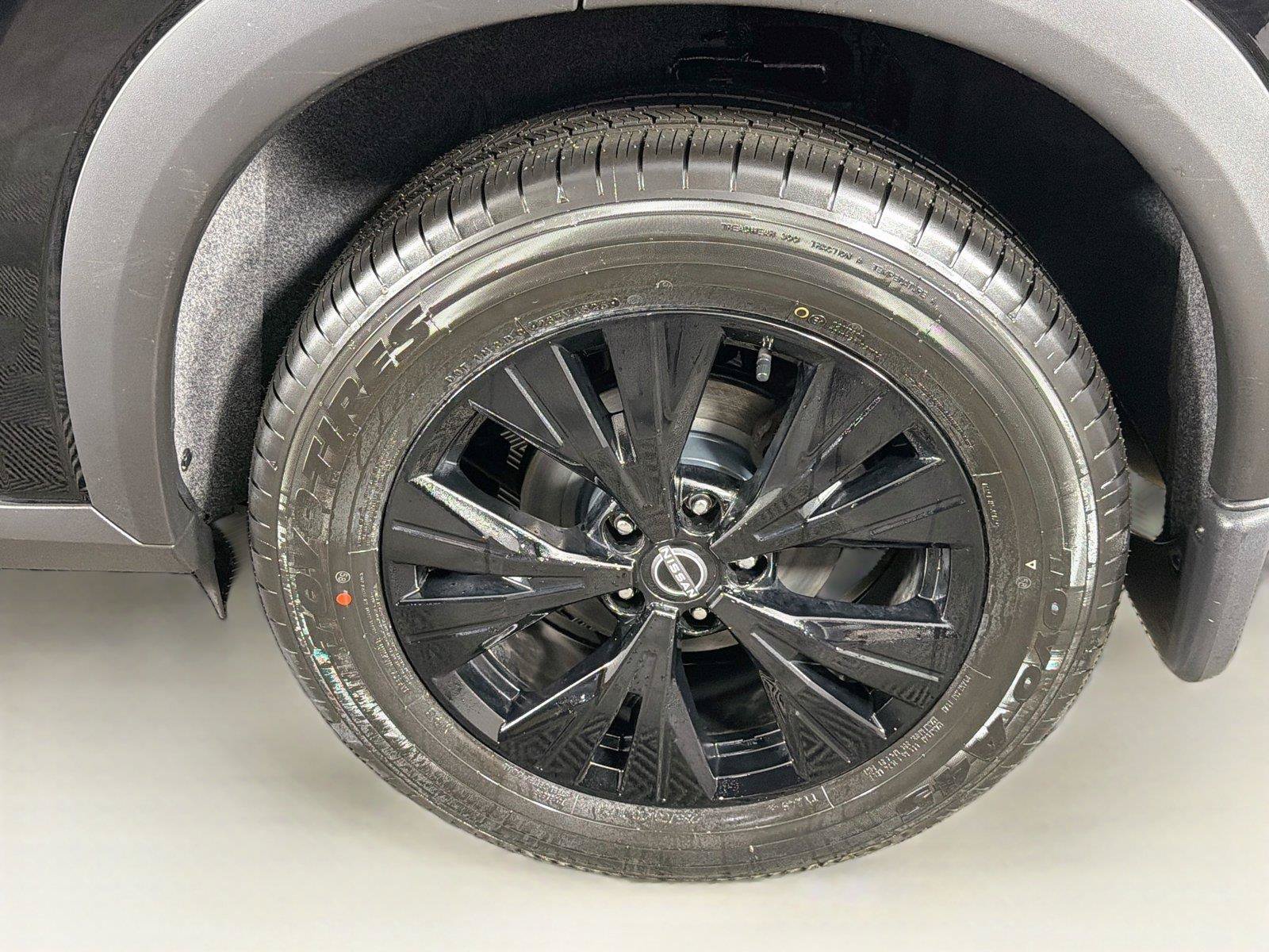 Used 2023 Nissan Rogue SV w/ SV Premium B Package AWD/4WD image 35