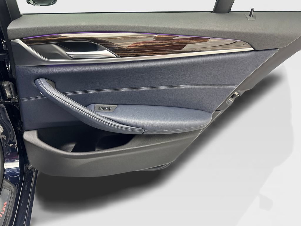 Used 2019 BMW 540i w/ Premium Package RWD image 42