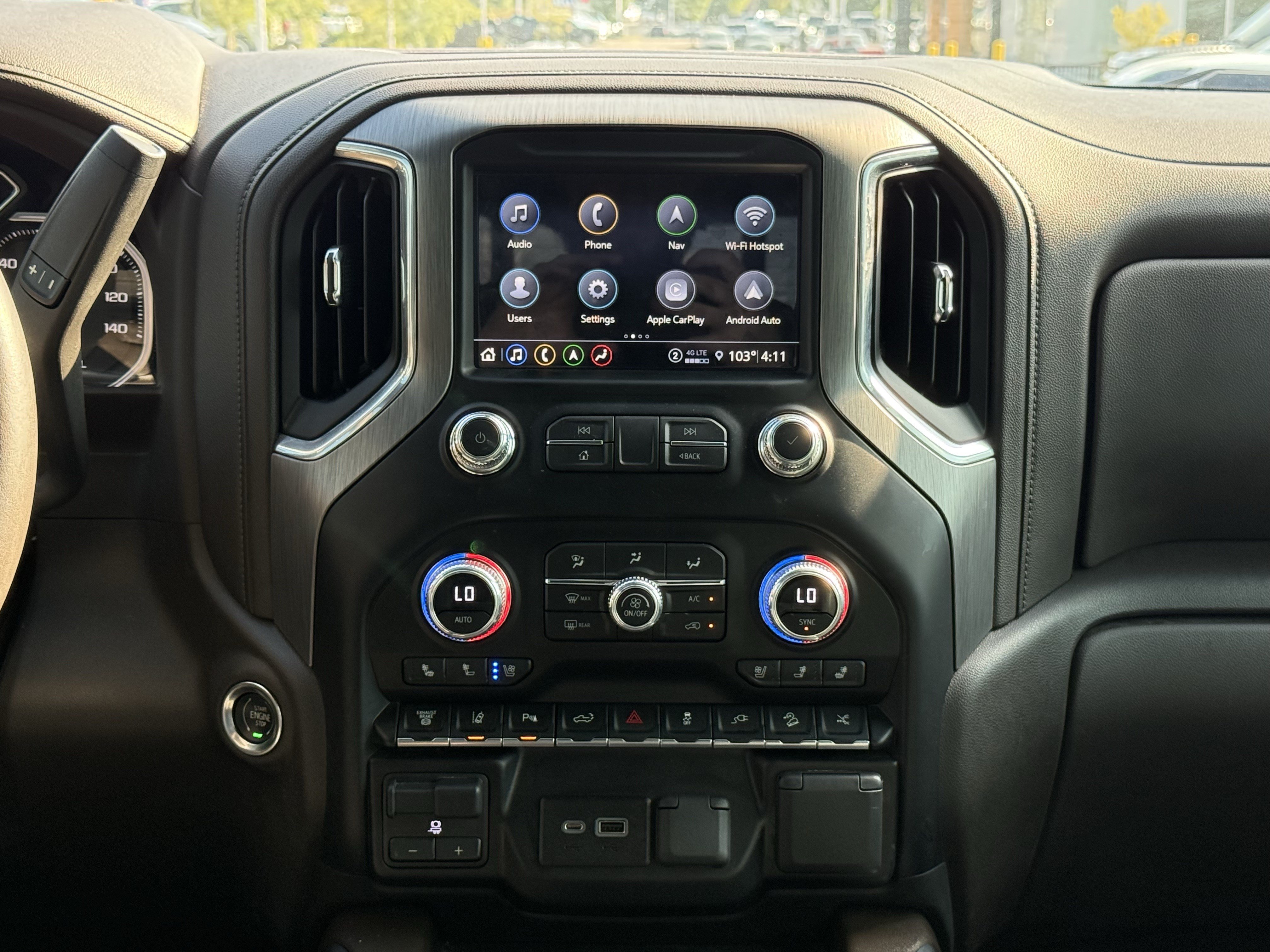 Used 2023 GMC Sierra 2500 Denali w/ Denali Ultimate Package AWD/4WD image 30