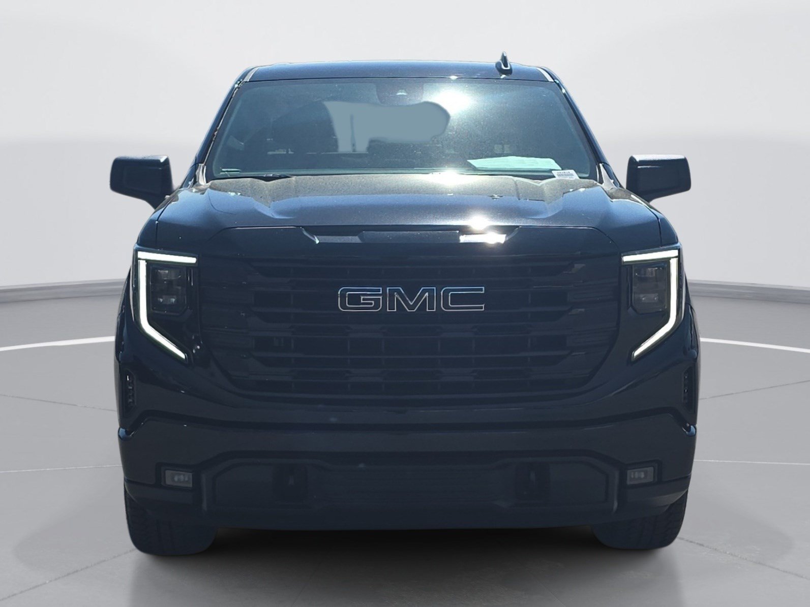 Used 2024 GMC Sierra 1500 Elevation w/ LPO, Elevation Black Package AWD/4WD image 8
