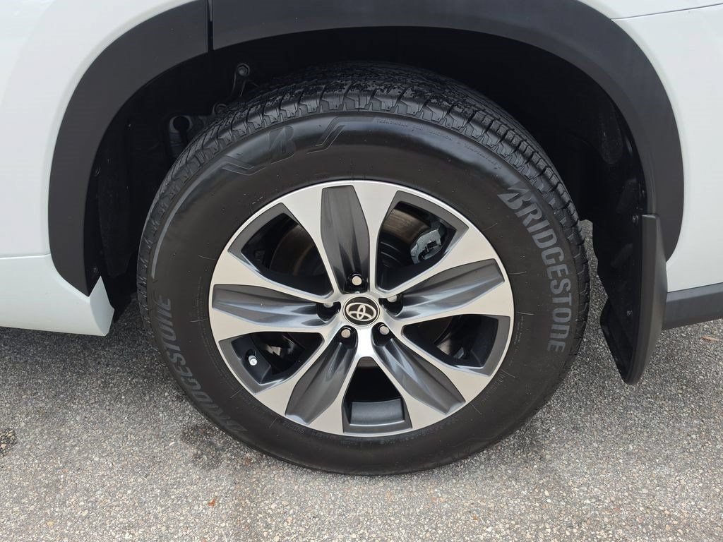 Certified 2026 Toyota Highlander XLE AWD/4WD image 36