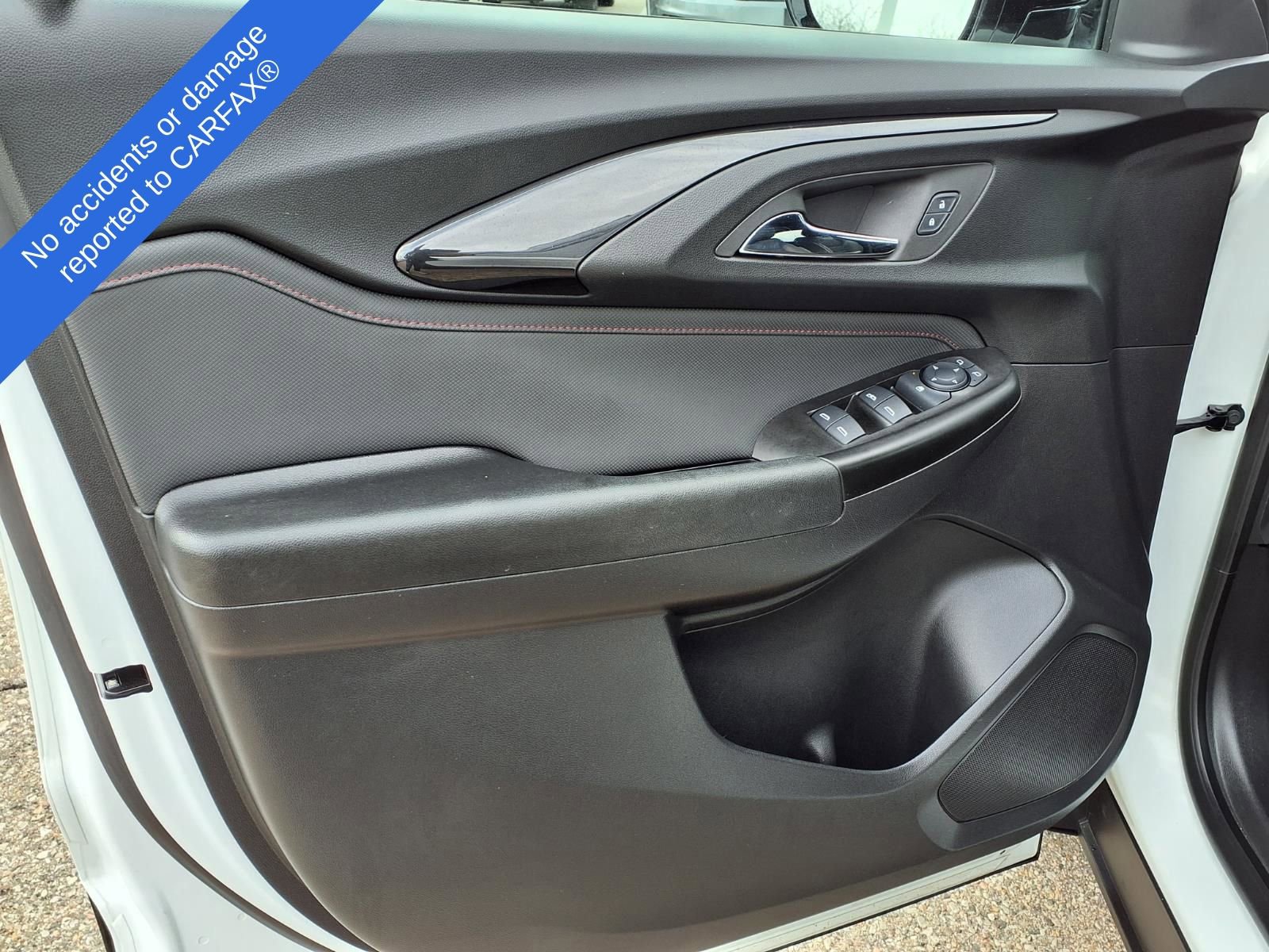 Used 2023 Chevrolet TrailBlazer RS w/ Convenience Package FWD image 16