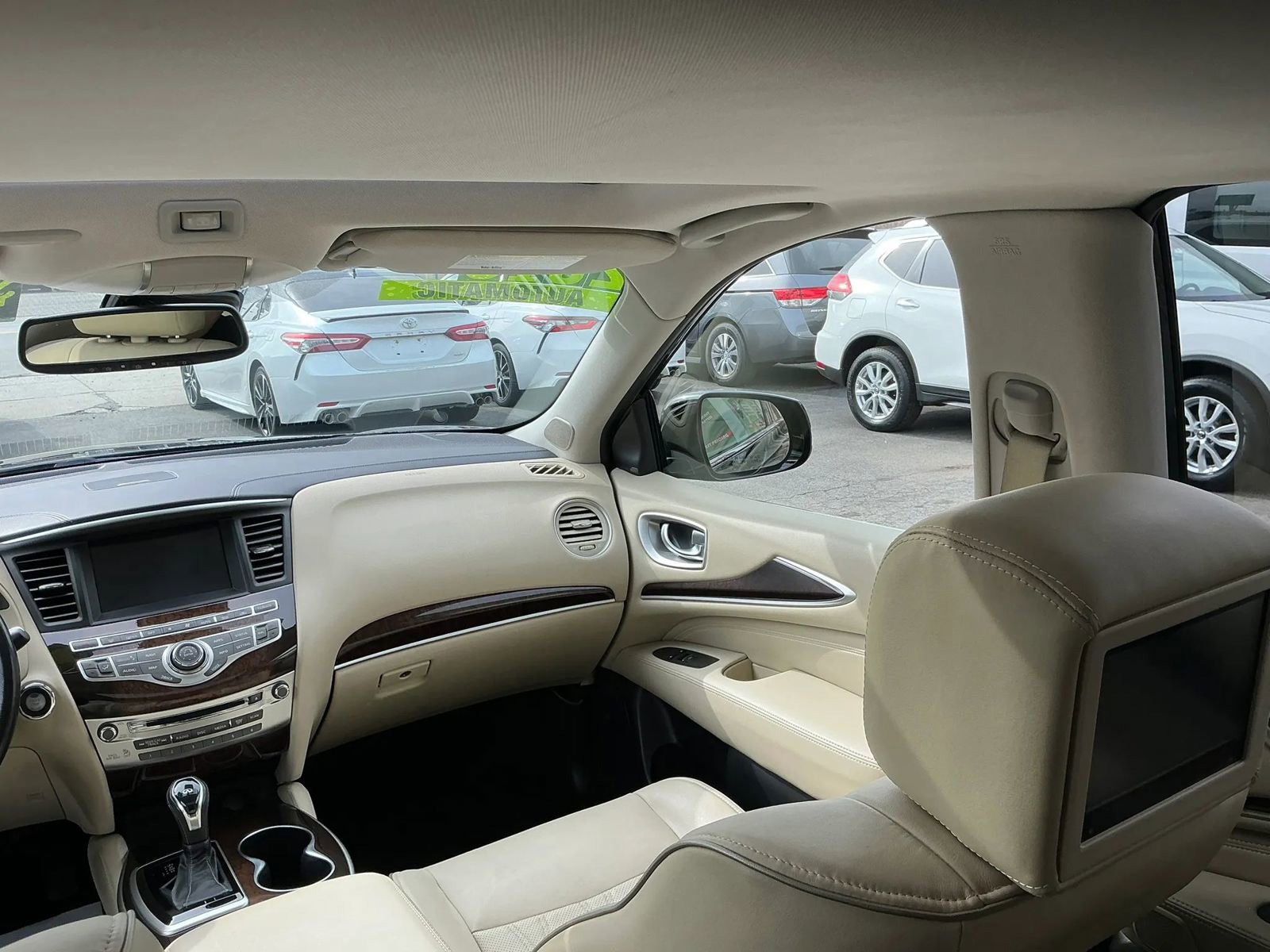 Used 2018 INFINITI QX60 Luxe w/ Deluxe Technology Package image 19