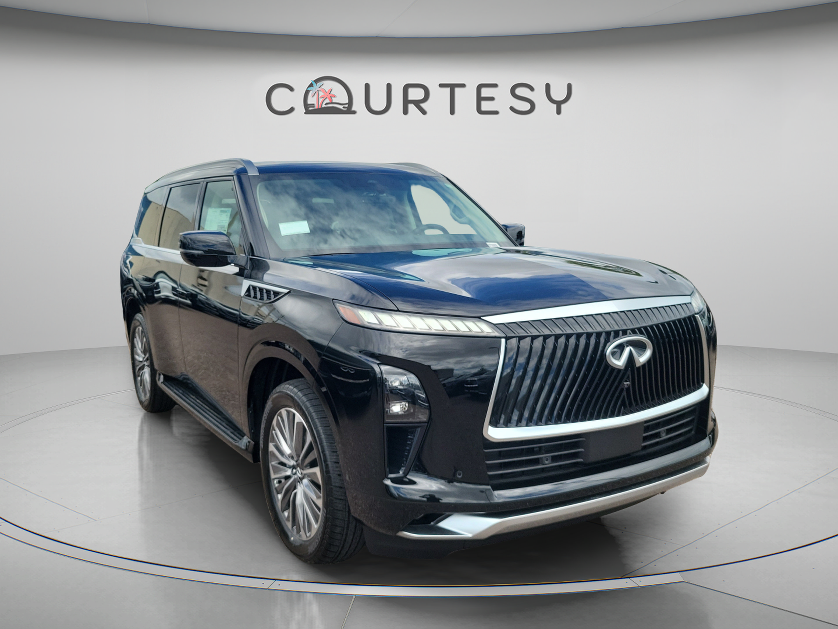 Used 2026 INFINITI QX80 Luxe w/ Cargo Package AWD/4WD image 4