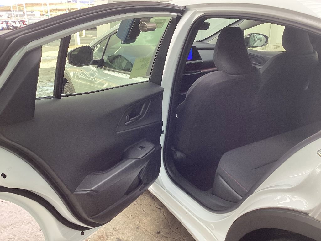 New 2026 Toyota Prius Plug-In Hybrid image 16