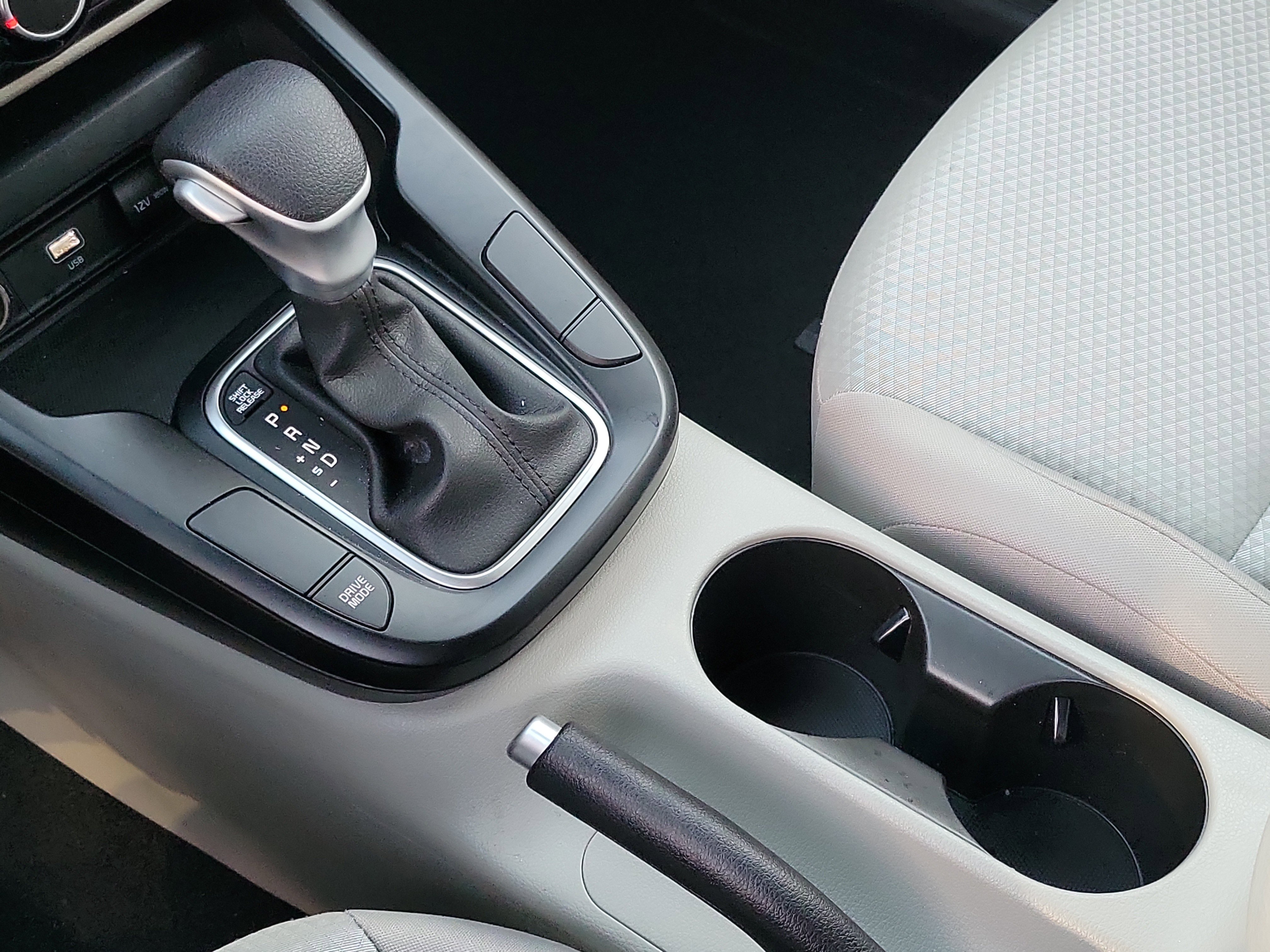 Used 2025 Kia Soul LX image 16