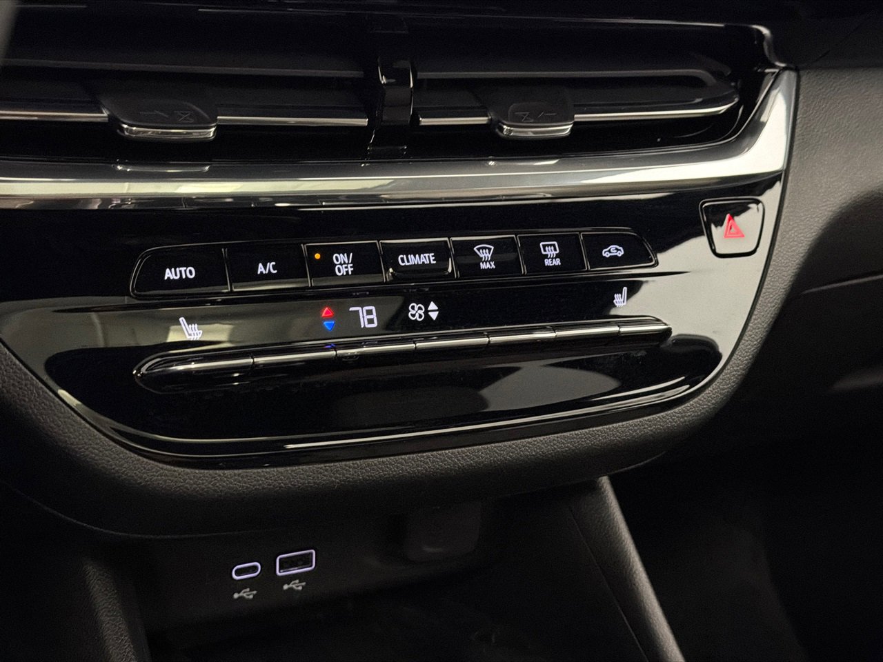 Used 2025 Buick Envista Avenir image 29