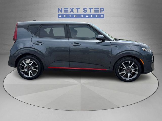 Used 2021 Kia Soul GT-Line FWD image 9