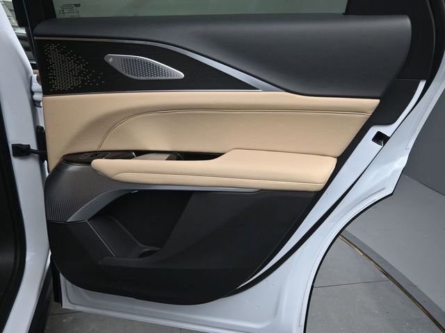 New 2026 Cadillac Lyriq Signature Sport image 16