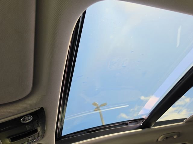 Used 2023 Kia Sorento EX w/ Panoramic Sunroof Package FWD image 30