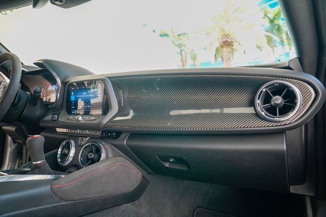 Used 2019 Chevrolet Camaro ZL1 image 74