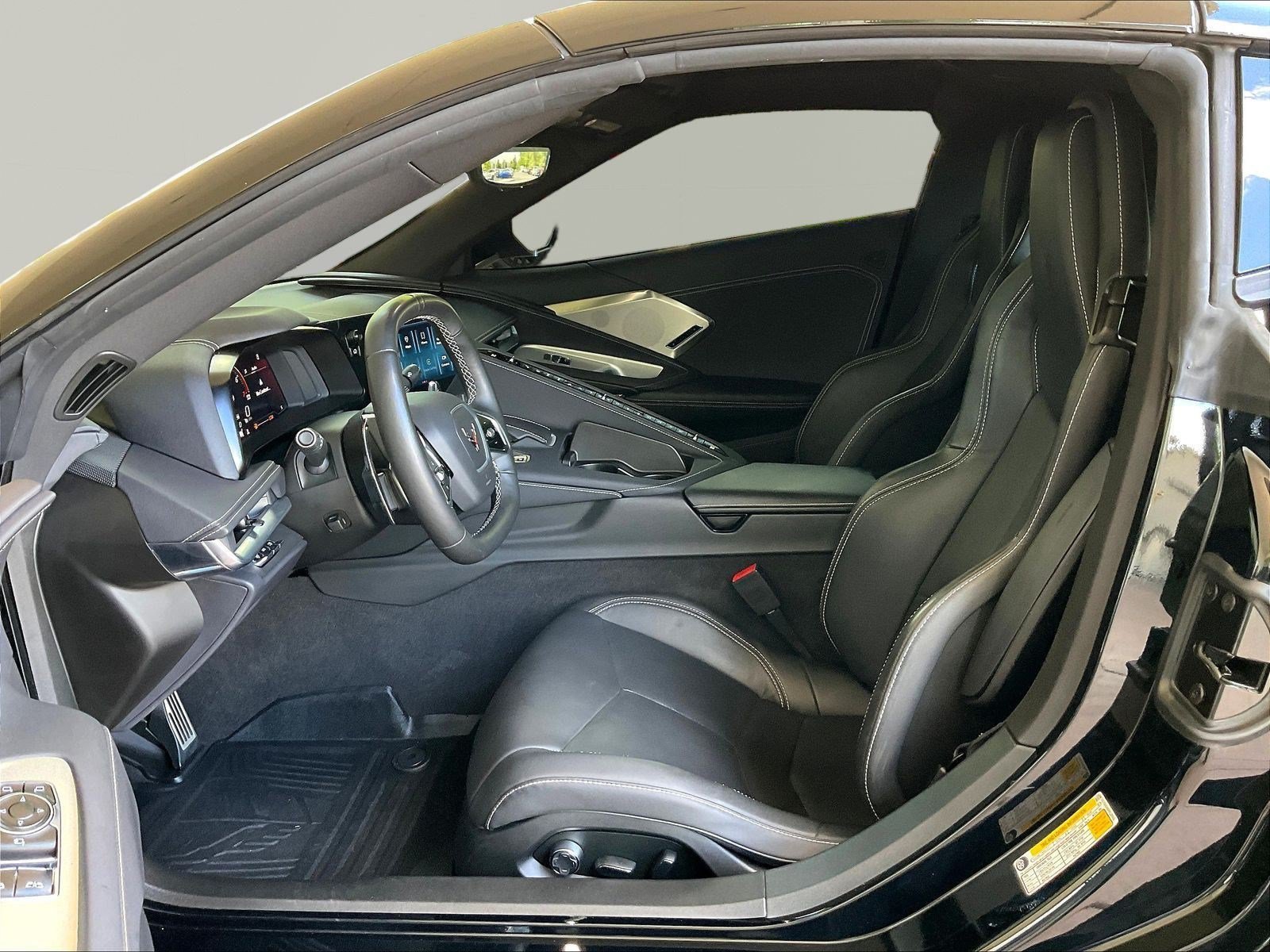 Used 2024 Chevrolet Corvette Stingray Preferred Cpe w/ Z51 Performance Package RWD image 20