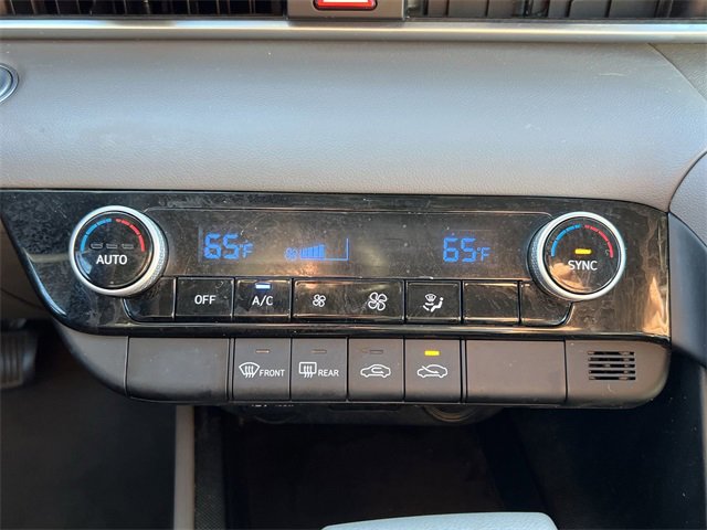 Used 2022 Hyundai Elantra SEL image 18