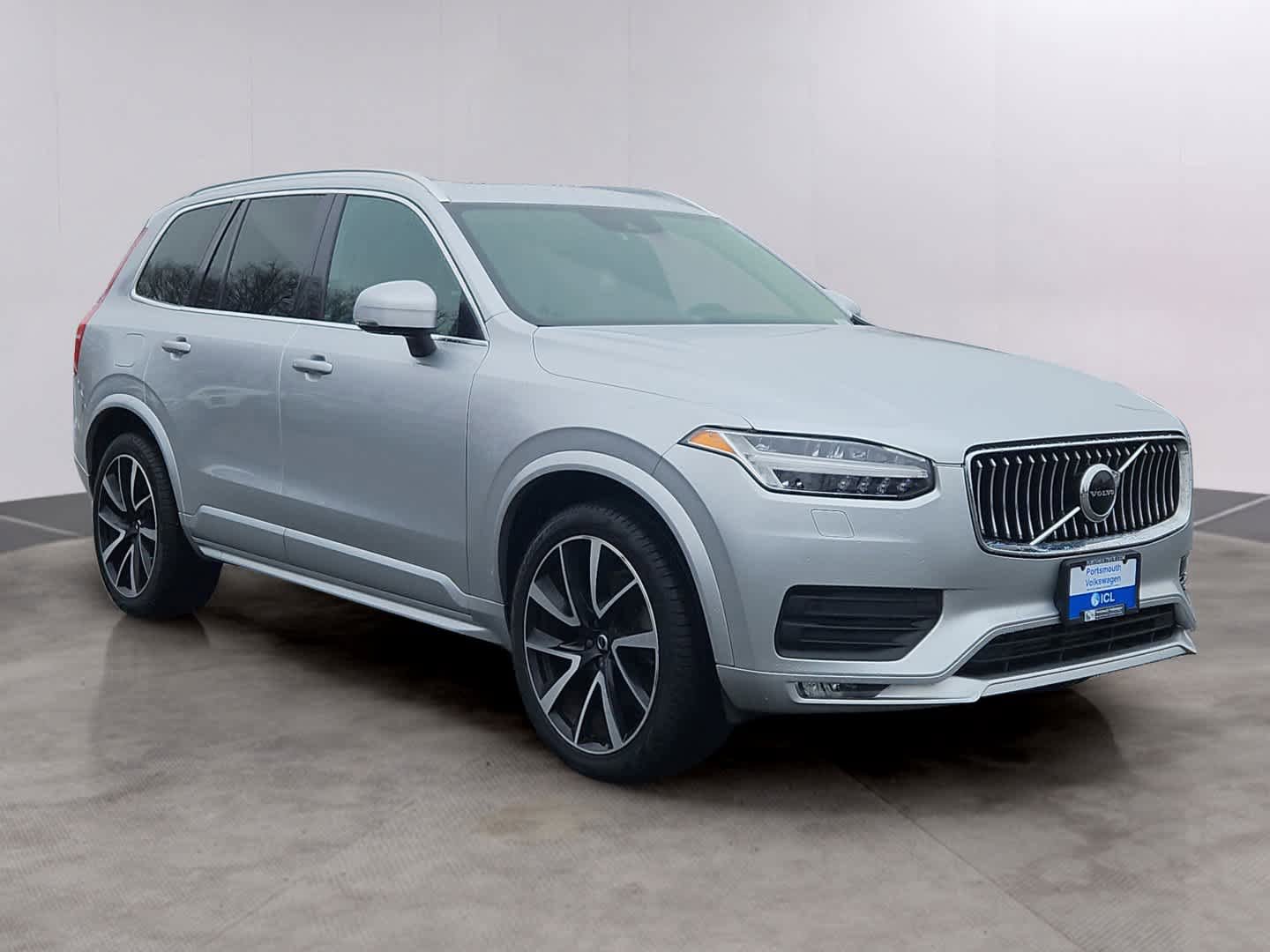 Used 2021 Volvo XC90 T6 Momentum w/ Climate Package AWD/4WD image 3