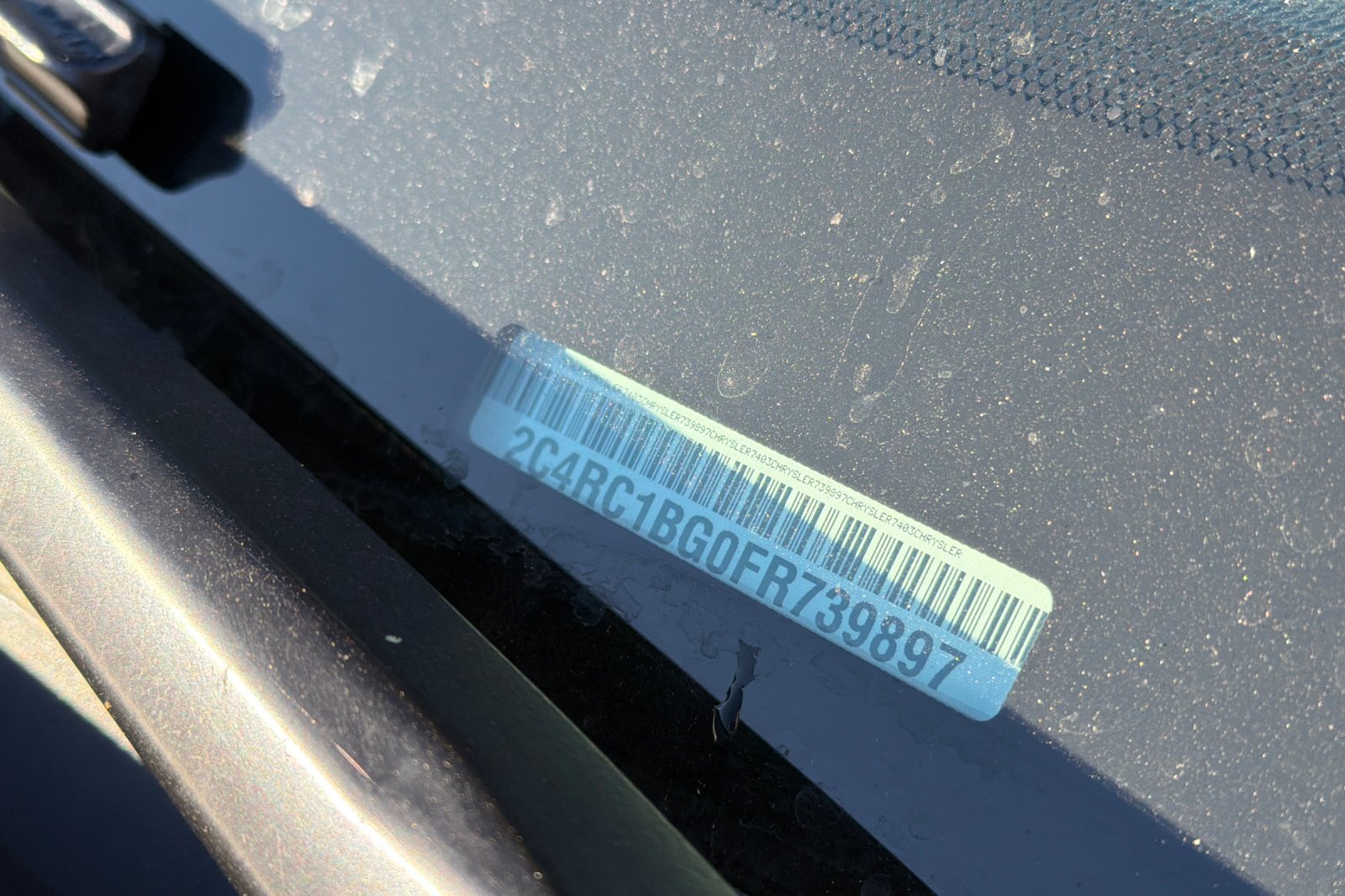 Used 2015 Chrysler Town & Country Touring FWD image 2