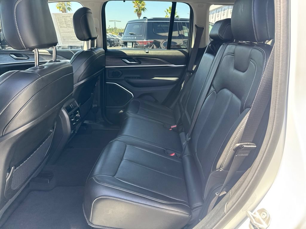 Used 2022 Jeep Grand Cherokee Limited 4xe w/ Luxury Tech Group II AWD/4WD image 19